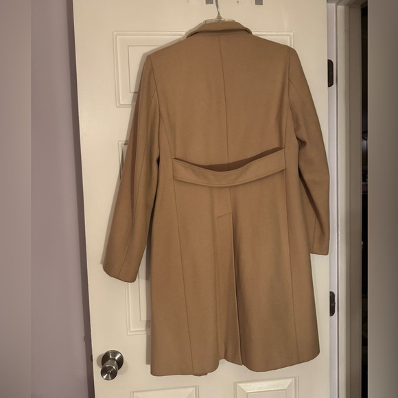 Women’s Banana Republic wool coat - Picture 2 of 11